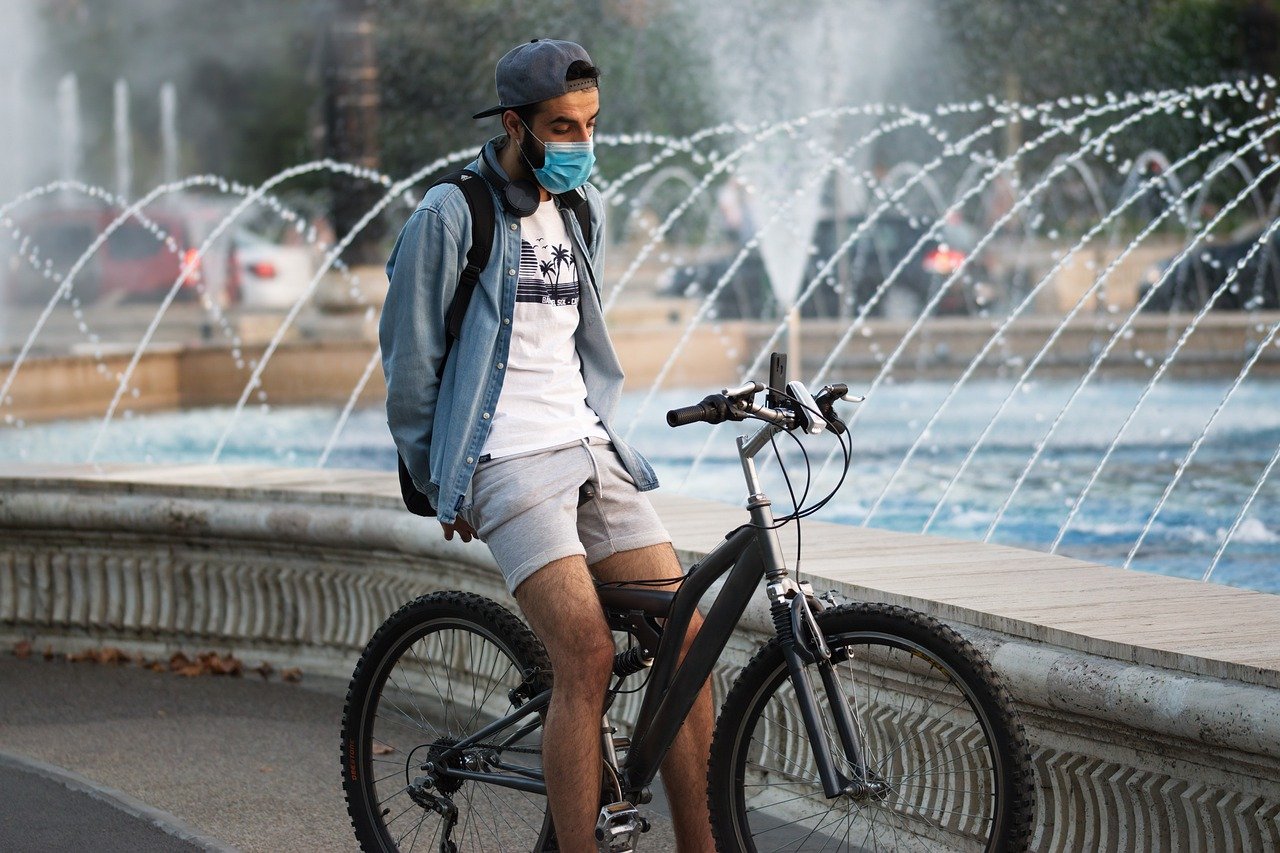 Per Auto, Fahrrad und zu Fuß: So bewegt sich Europa aktuell durch die Corona-Krise