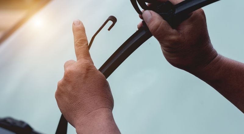 Scheibenwischer richtig wechseln – So geht's