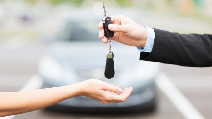 Was vor dem Verkauf des Fahrzeugs geprüft werden sollte – Technische, optische und rechtliche Vorbereitung im Überblick Was vor dem Verkauf des Fahrzeugs geprüft werden sollte – Technische, optische und rechtliche Vorbereitung im Überblick