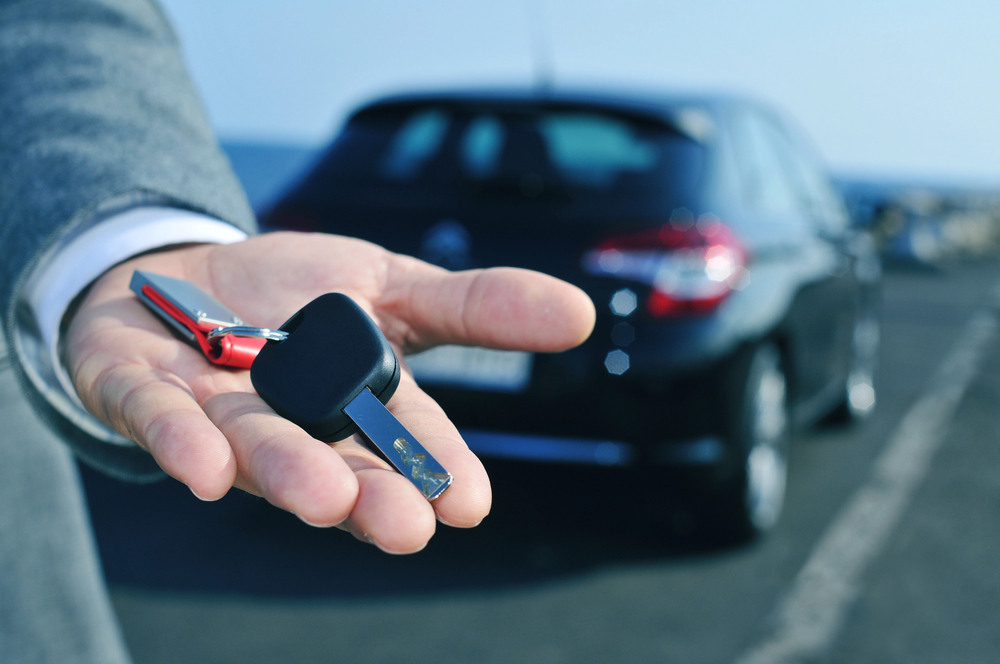 Vor dem Autoverkauf Welche Pflege- und Reparaturmaßnahmen sich wirklich lohnen
